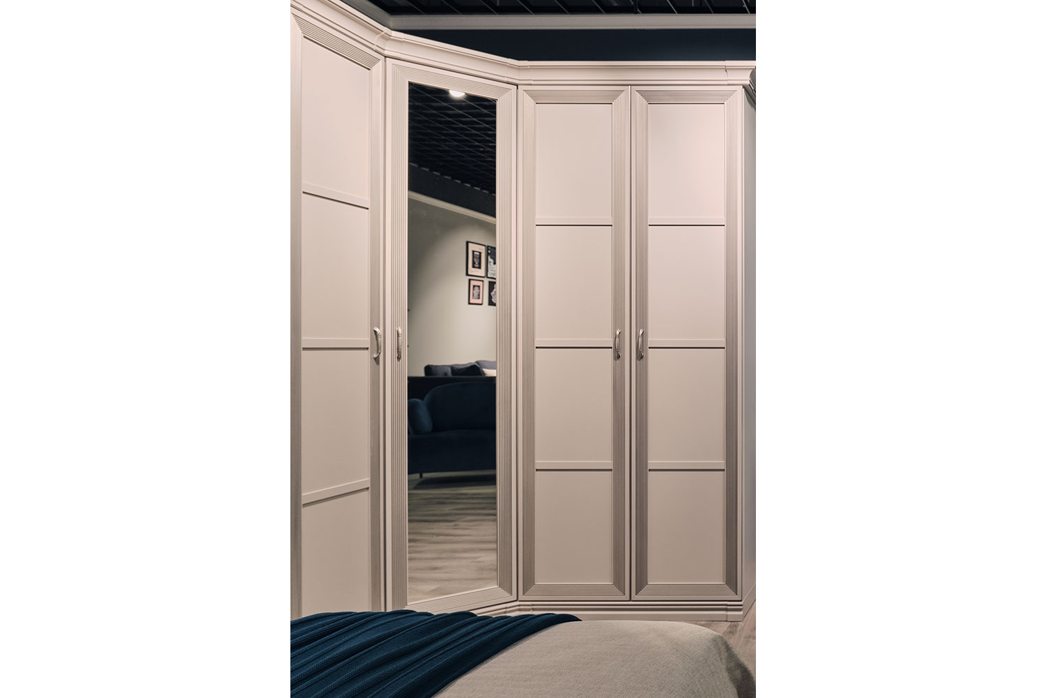 Шкафы-пеналы - изображение №6 "Шкаф Адажио"  на www.Angstrem-mebel.ru