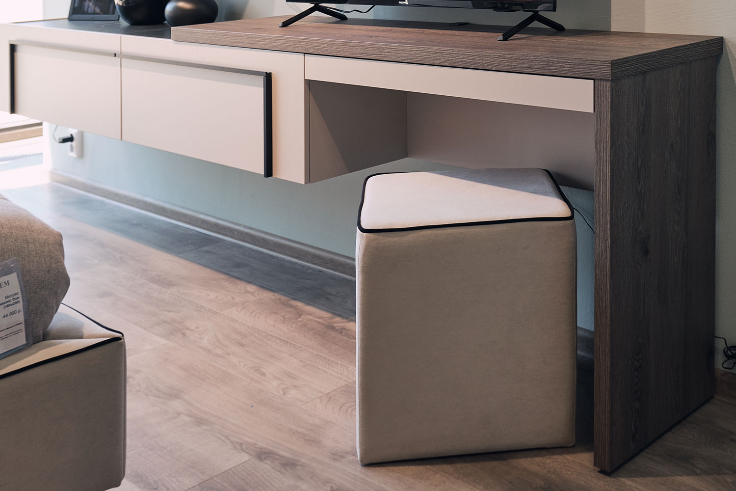 Банкетки - изображение №4 "Пуф Малага"  на www.Angstrem-mebel.ru