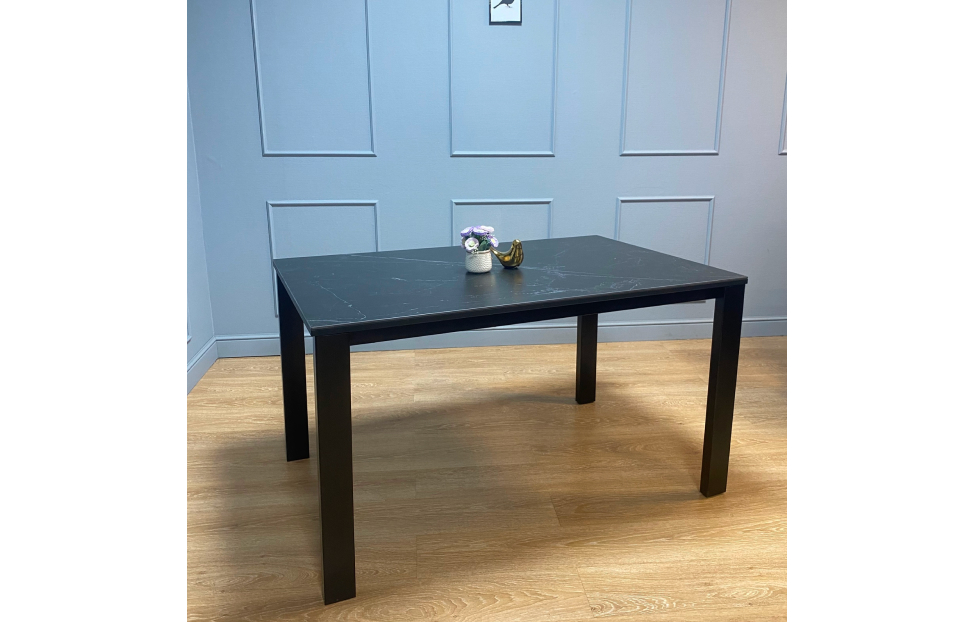 Обеденные столы - изображение №7 "Стол обеденный Легро раздвижной черный"  на www.Angstrem-mebel.ru