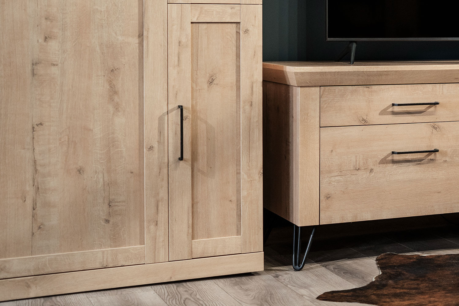 Распашные шкафы - изображение №9 "Шкаф Магнум"  на www.Angstrem-mebel.ru