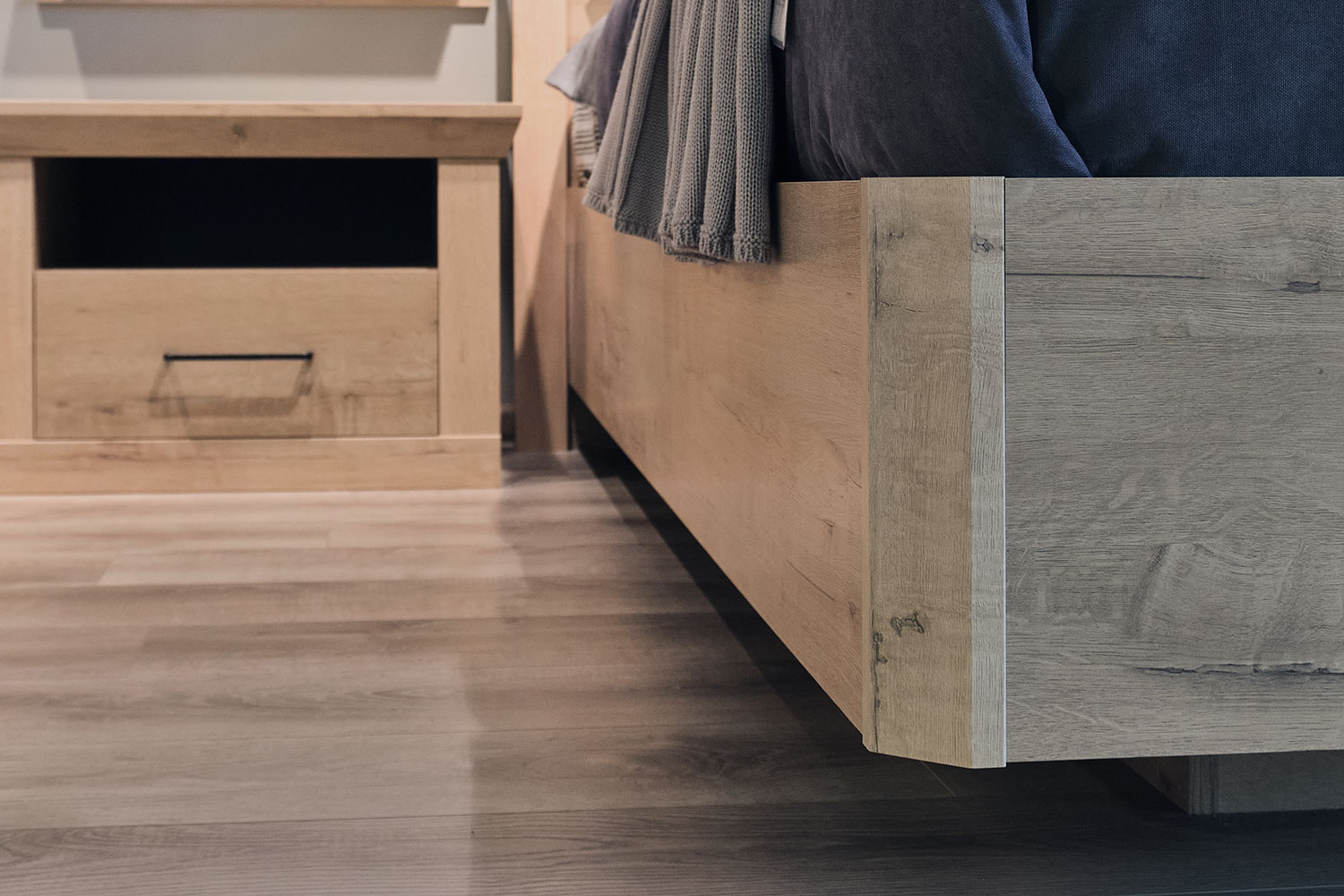 Односпальные кровати - изображение №8 "Кровать Магнум 90 х 200"  на www.Angstrem-mebel.ru