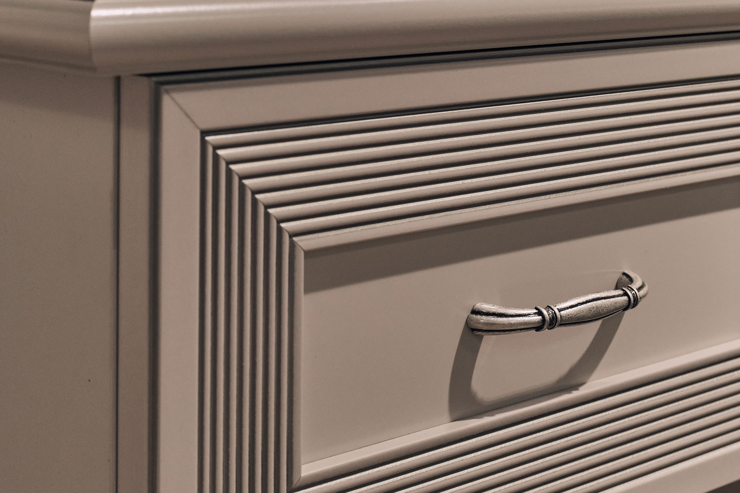 Прикроватные тумбы - изображение №7 "Прикроватная тумба Адажио с выдвижным ящиком"  на www.Angstrem-mebel.ru