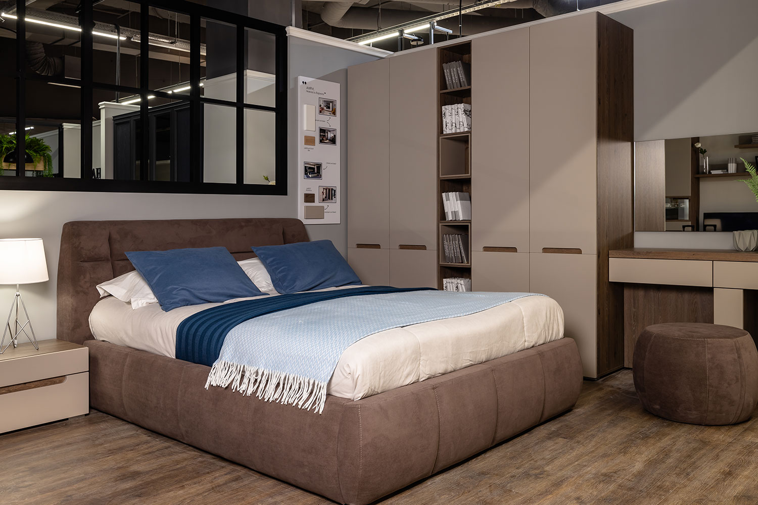 Шкафы платяные - изображение №7 "Шкаф Анри с полками"  на www.Angstrem-mebel.ru